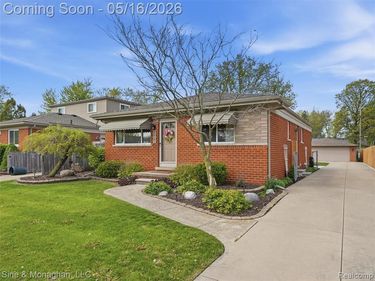 23701 Lakewood Street, St. Clair Shores, MI 48082