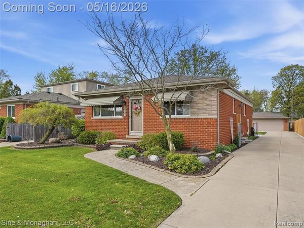 23701 Lakewood Street, St. Clair Shores, MI 48082