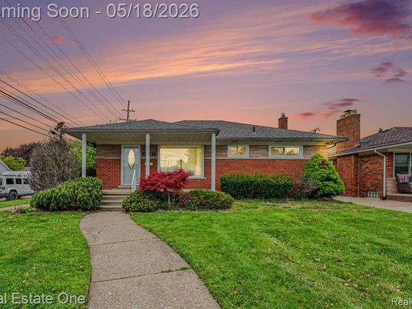 23705 Wilmot Avenue, Eastpointe, MI 48021