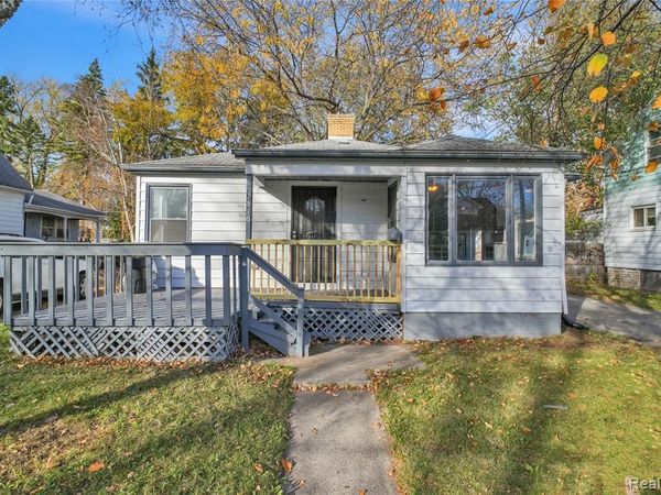 1916 Wood Street , Saginaw, MI 48602