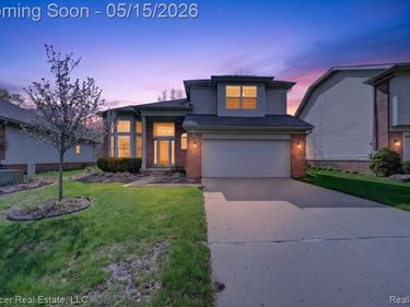 3141 Bridlewood Drive, Oakland Twp, MI 48306