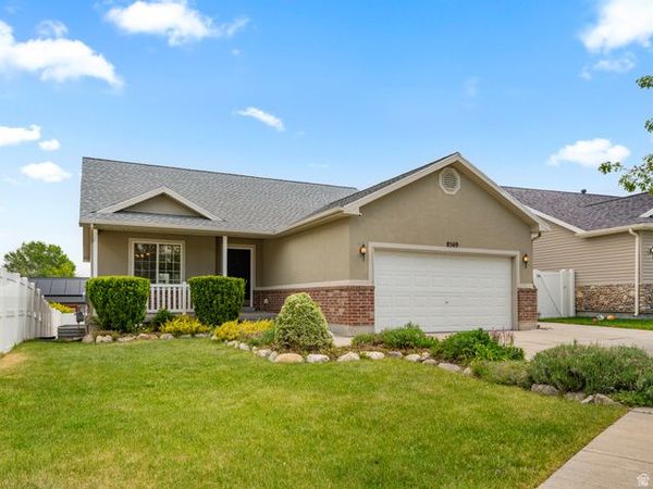 8569 S SUNRISE OAK DR, West Jordan, UT 84081