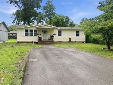 1525 Jackson Street, Chillicothe, MO 64601