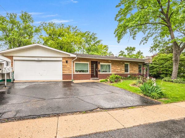 158 St Marys Parkway , Buffalo Grove, IL 60089