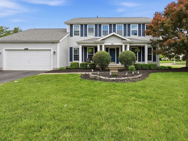 1158 Briarshore Way, Lewis Center, OH 43035