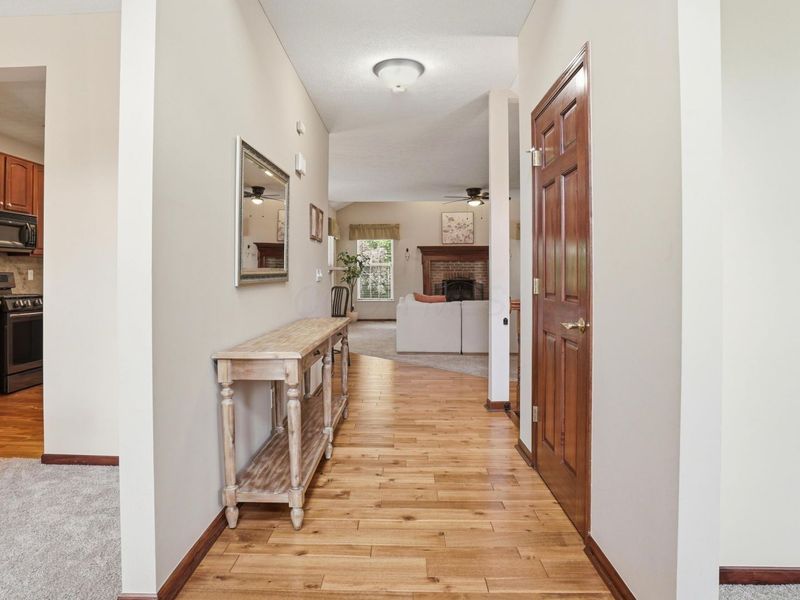 6199 Beringer Drive , Westerville, OH 43082 Photo 5