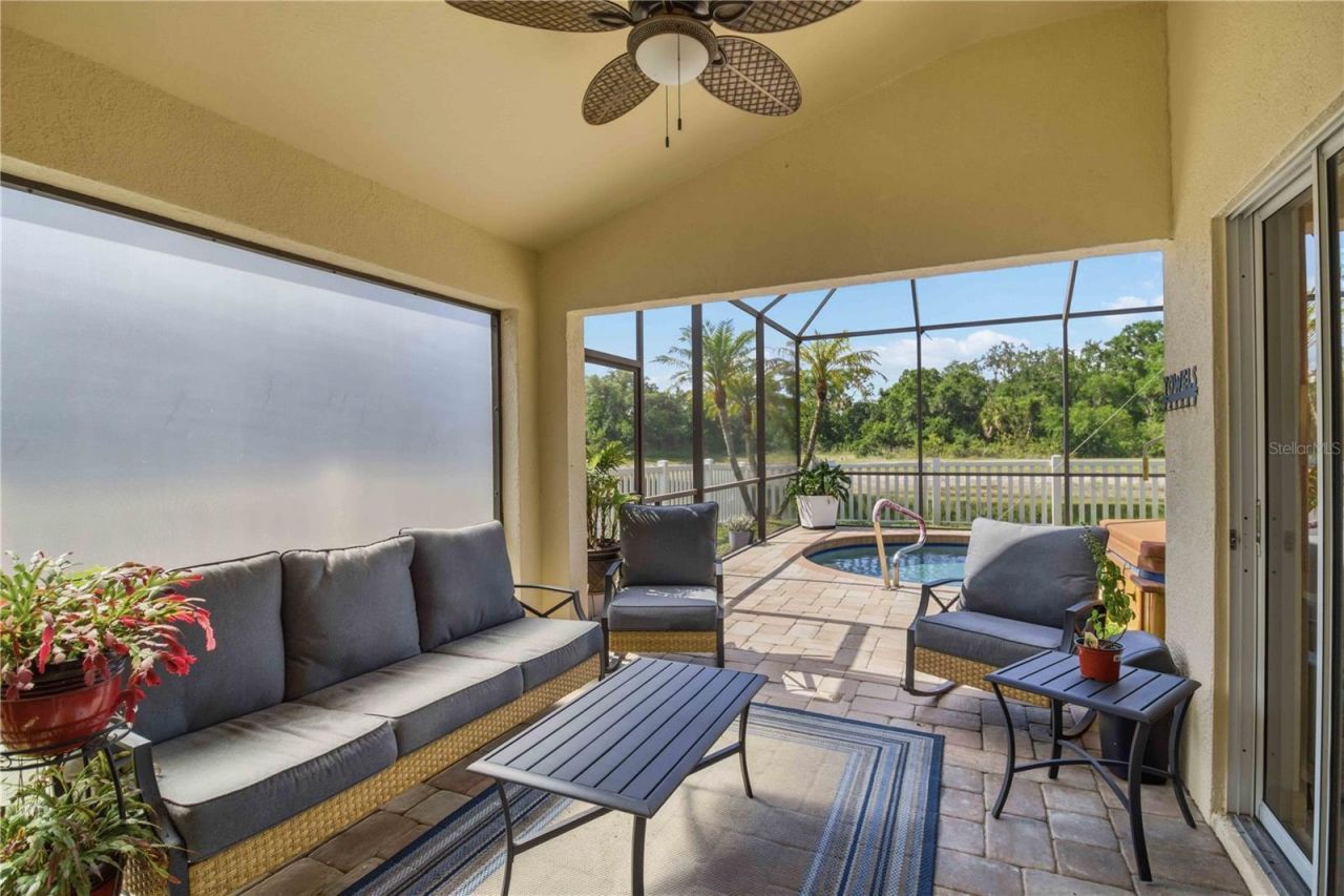 11212 Coralbean Drive, Lakewood Ranch, FL 34202 Photo