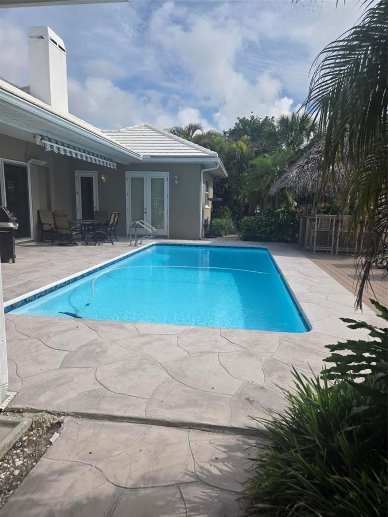 531 Harbor Drive N, Indian Rocks Beach, FL 33785 Photo