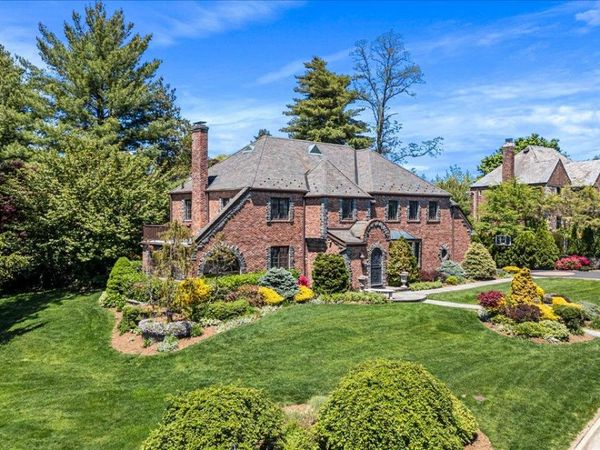 79 Aldershot Lane , Manhasset, NY 11030