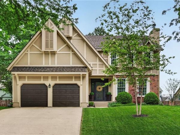 12037 S Hallet Street, Olathe, KS 66062