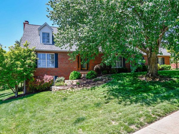 6299 Pfafflin Lake Boulevard, Newburgh, IN 47630