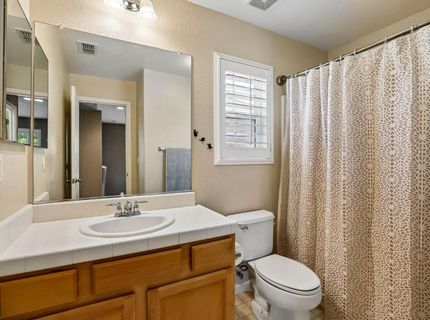 9196 Cortina Cir, Roseville, CA 95678 Photo