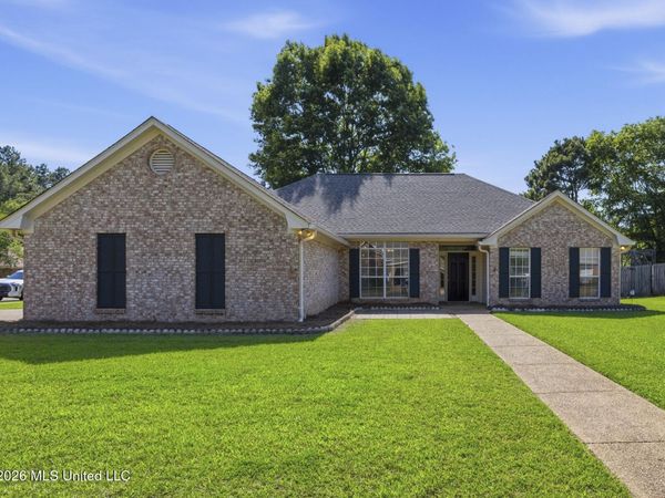 139 Hunters Row, Madison, MS 39110