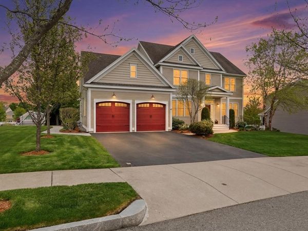 47 Winship Dr, Stoneham, MA 02180