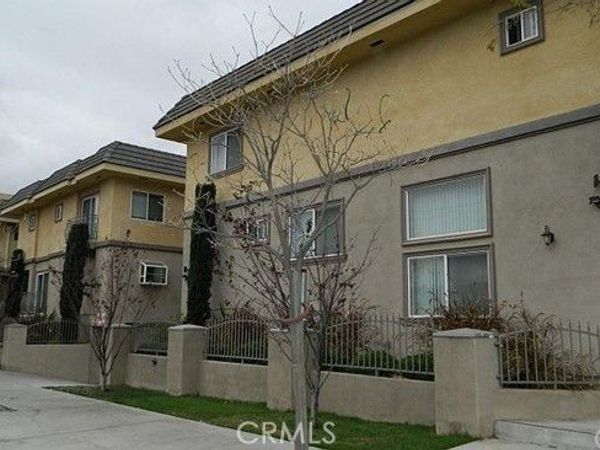 6615 Sepulveda, Unit 202, Van Nuys, CA 91411