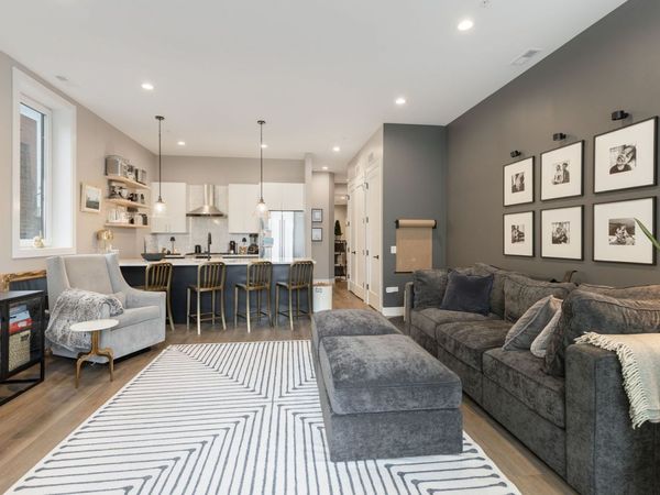 2423 W FULLERTON Avenue , Unit 3A, Chicago, IL 60647