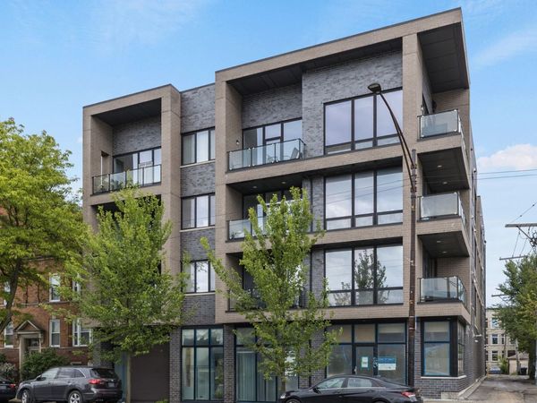 2423 W FULLERTON Avenue , Unit 3A, Chicago, IL 60647