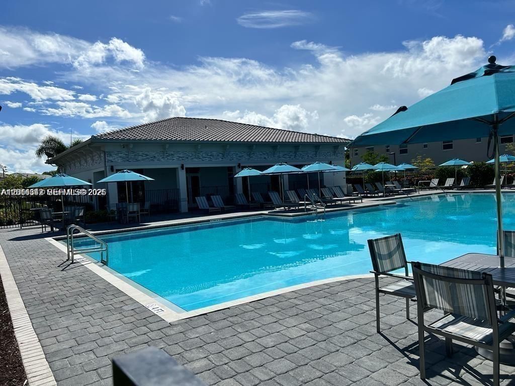1050 SE 26th Ter, Unit ., Homestead, FL 33035 Photo
