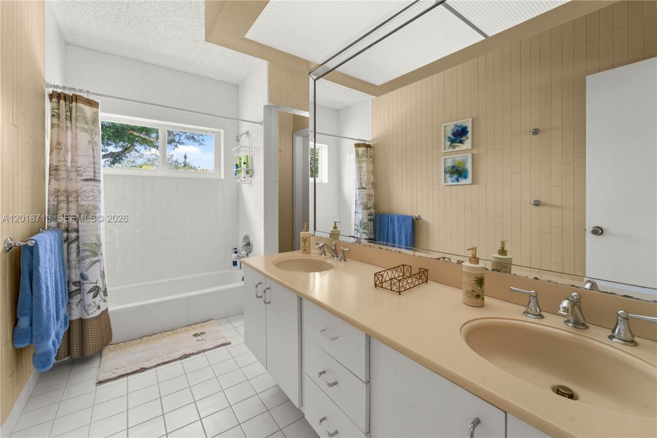 8380 SW 186 St, Cutler Bay, FL 33157 Photo