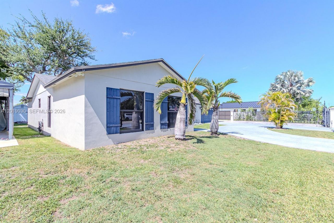 16181 SW 284th St , Homestead, FL 33033 Photo