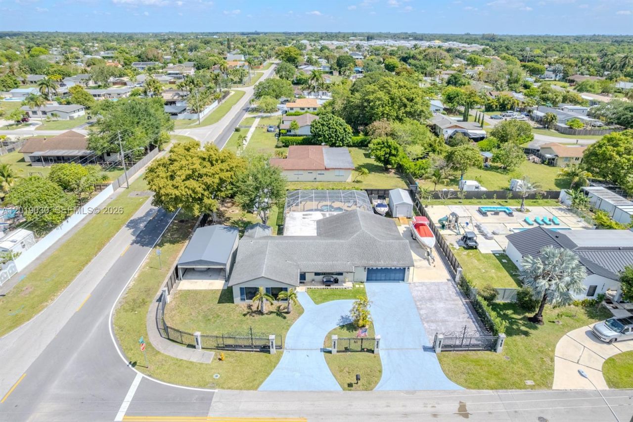 16181 SW 284th St , Homestead, FL 33033 Photo