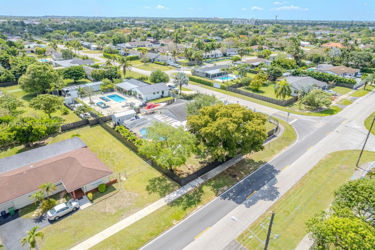 16181 SW 284th St , Homestead, FL 33033 Photo