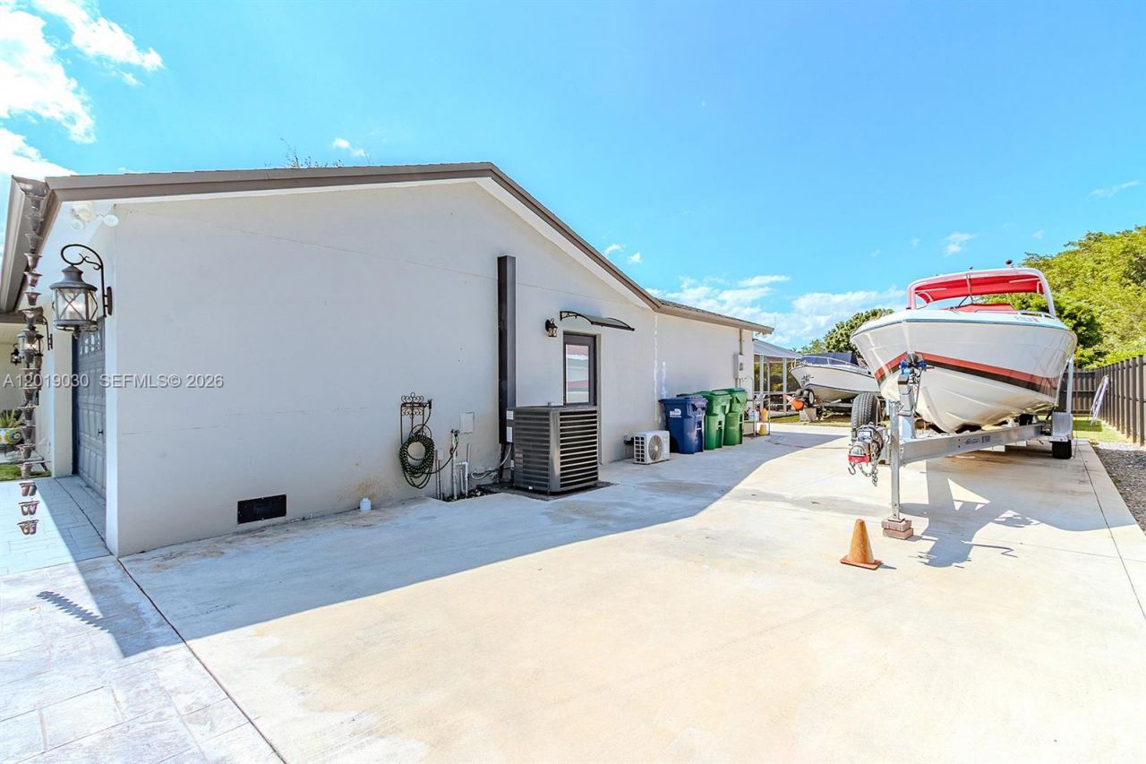 16181 SW 284th St , Homestead, FL 33033 Photo