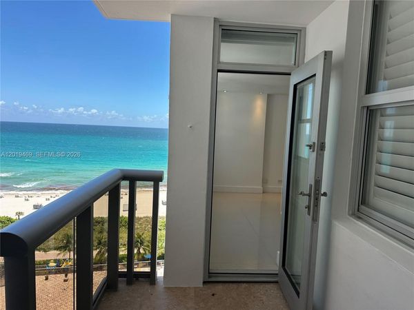 6039 Collins Ave, Unit 1221, Miami Beach, FL 33140