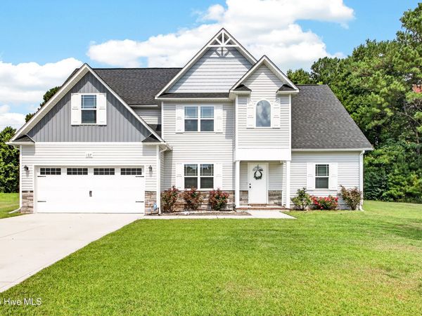 107 Pegasus Place N, Jacksonville, NC 28540
