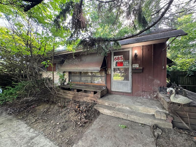 685 S James Road, Columbus, OH 43213 Photo 2