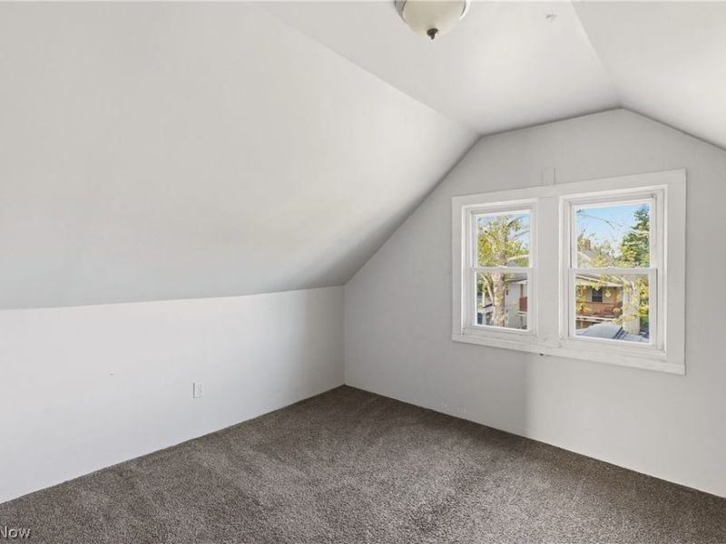 515 E 143rd Street, Unit Upstairs, Cleveland, OH 44110 Photo 10