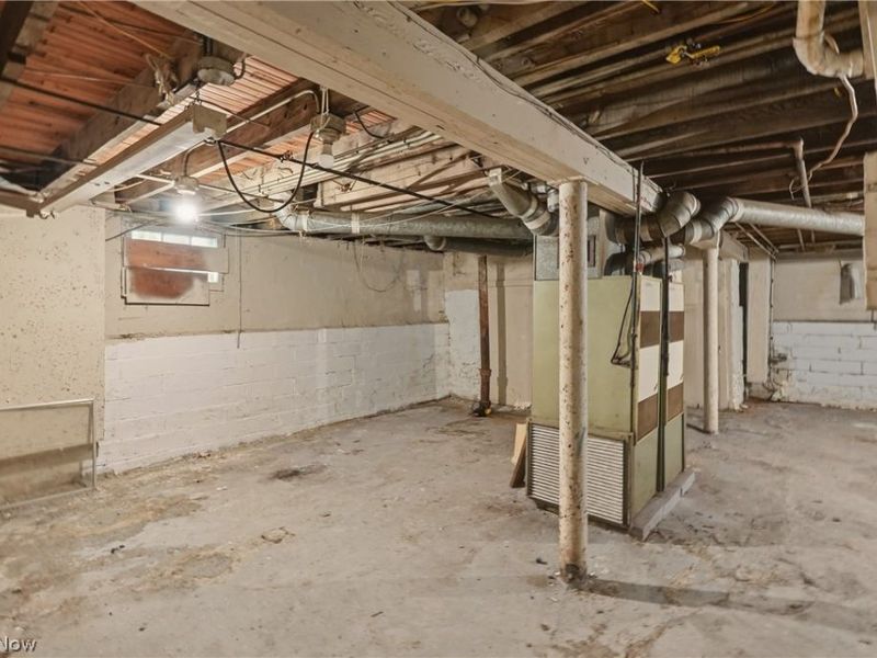 515 E 143rd Street, Unit Upstairs, Cleveland, OH 44110 Photo 12
