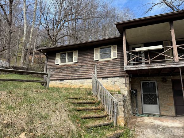 814 Mountain View Drive , Maggie Valley, NC 28751