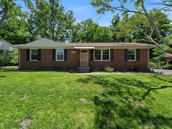 1438 Clayton Court , Bowling Green, KY 42104