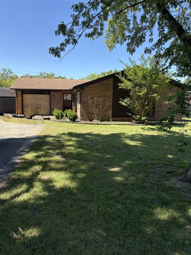 328 Valleybrook Avenue , Bowling Green, KY 42101 Main Photo