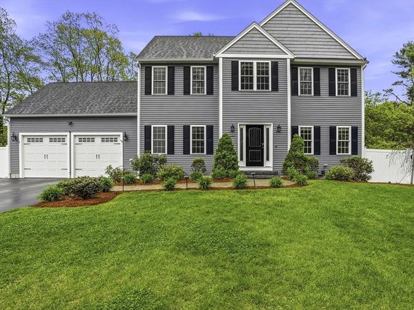 38 Gikas Ln, Marlborough, MA 01752