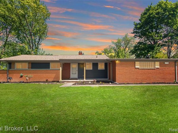 31720 N Marklawn Street, Farmington Hills, MI 48334