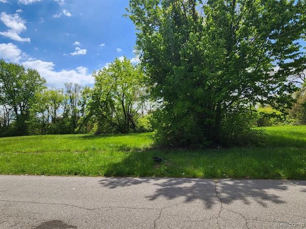 562 Westminster Street , Detroit, MI 48202