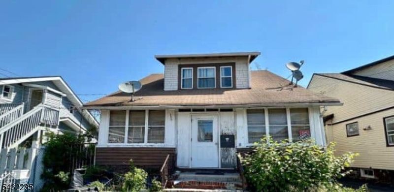 222 Paterson Ave, Paterson, NJ 07502 Main Photo