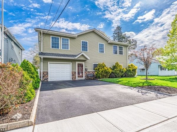 153 Howard Ave, Rochelle Park, NJ 07662