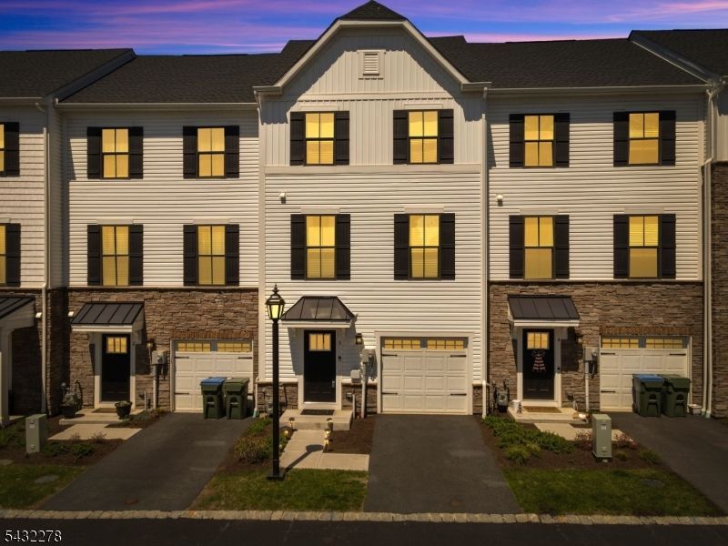 3 Saw Mill Cir, Hackettstown, NJ 07840 Main Photo