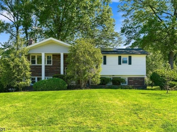 56 Frances Drive, Clark, NJ 07066