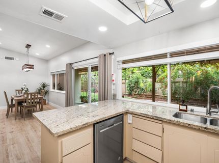 9672 Appalachian Dr, Sacramento, CA 95827 Photo