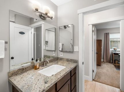 9672 Appalachian Dr, Sacramento, CA 95827 Photo