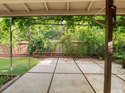 9672 Appalachian Dr, Sacramento, CA 95827 Photo