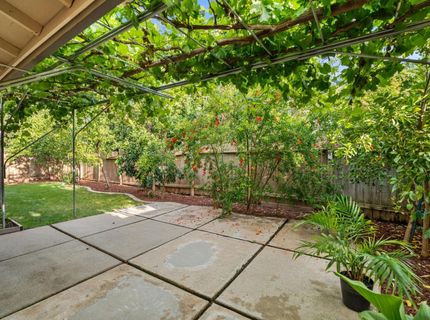 9672 Appalachian Dr, Sacramento, CA 95827 Photo