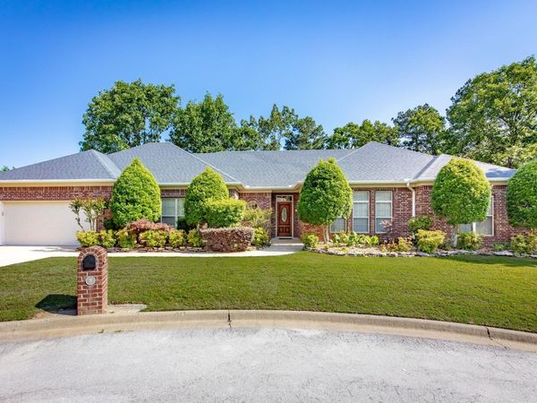 8 Castle Rock Cove, Little Rock, AR 72212