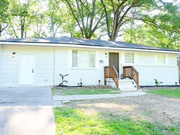 7210 W Wakefield Dr, Little Rock, AR 72209