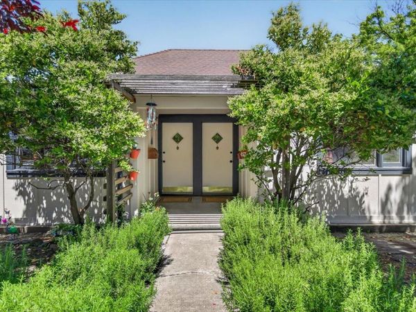 457 C Street, Ashland, OR 97520
