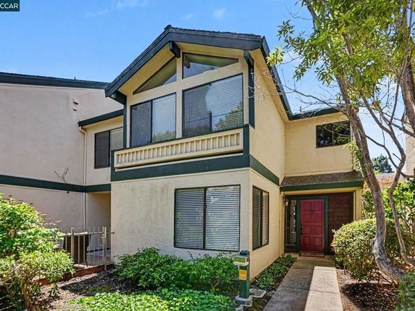 210 Carob Ln, Alameda, CA 94502